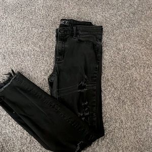 Size 4 A&F Black distressed skinny jeans